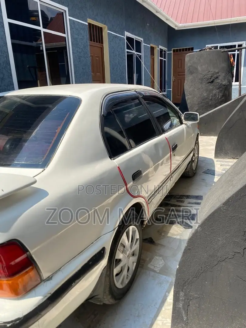 Toyota Corsa 2002 White