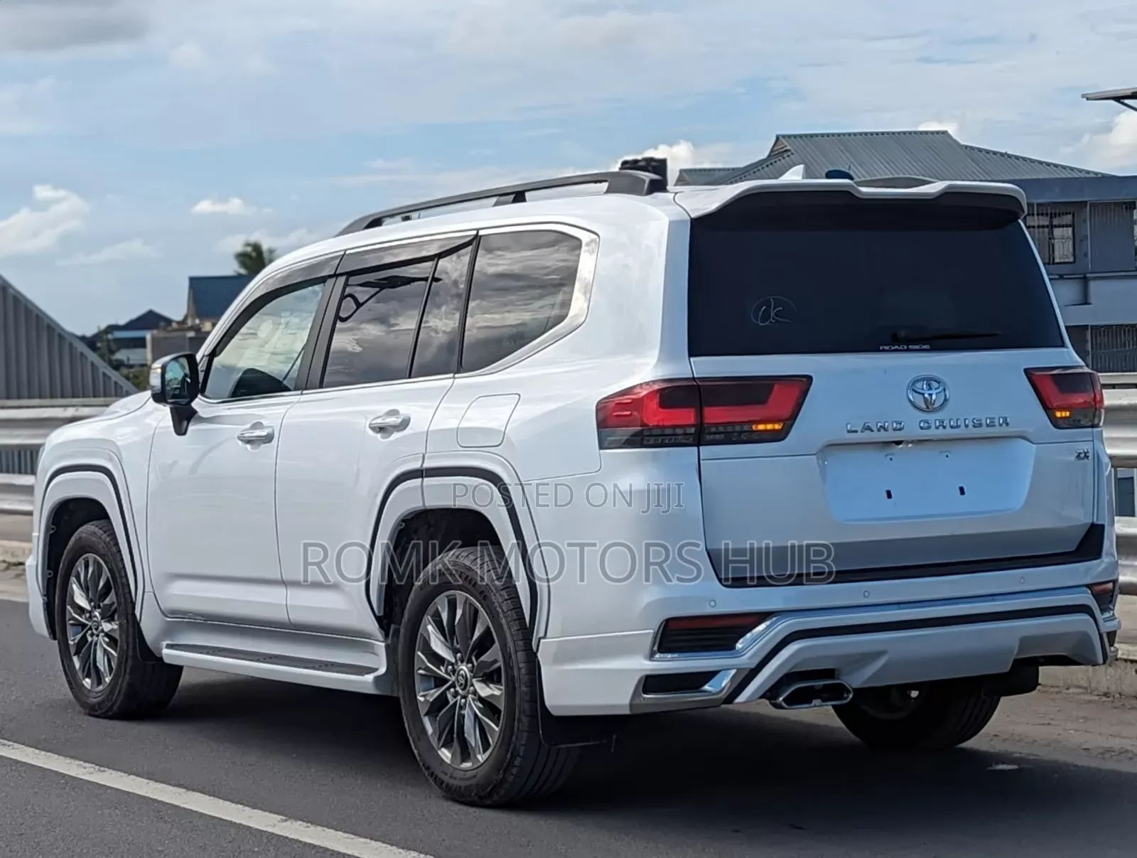 New Toyota Land Cruiser 2024 White