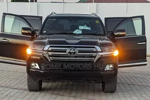 Toyota Land Cruiser 2016 Black