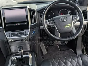 Toyota Land Cruiser 2016 Black