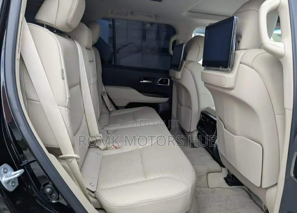 Toyota Land Cruiser 2016 Black