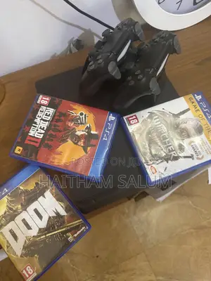 Playstation 4 Slim