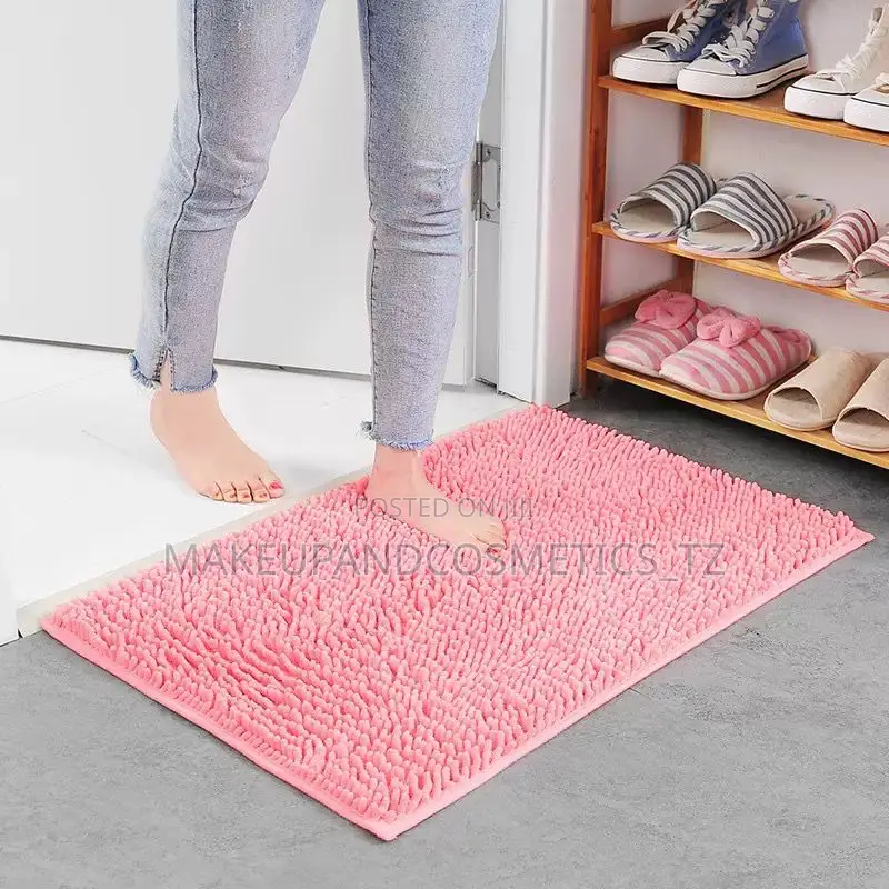 Chenille Noodle Bath Mat