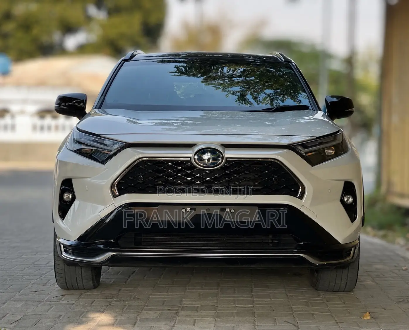 Toyota RAV4 Hybrid 2023 White