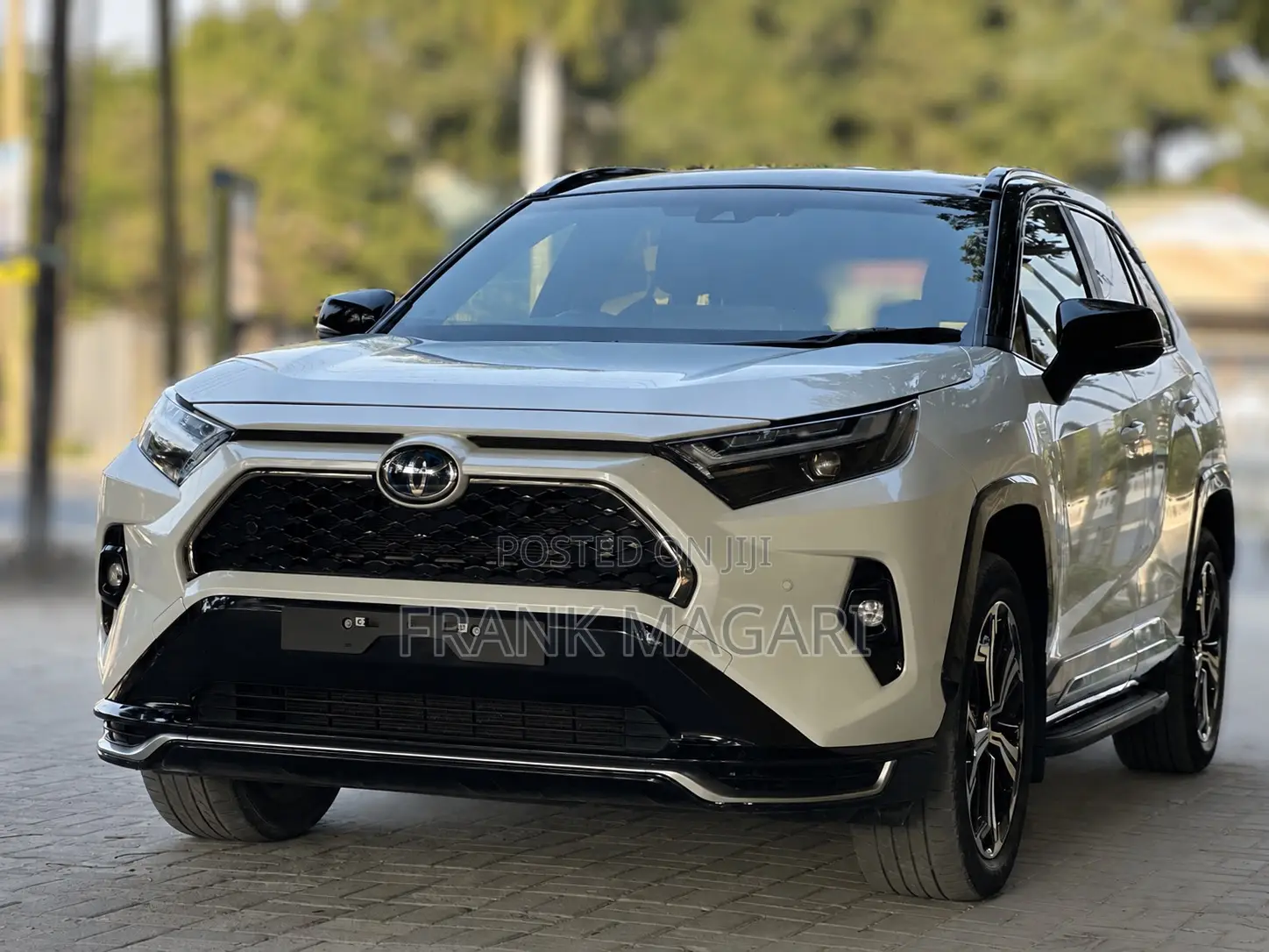 Toyota RAV4 Hybrid 2023 White