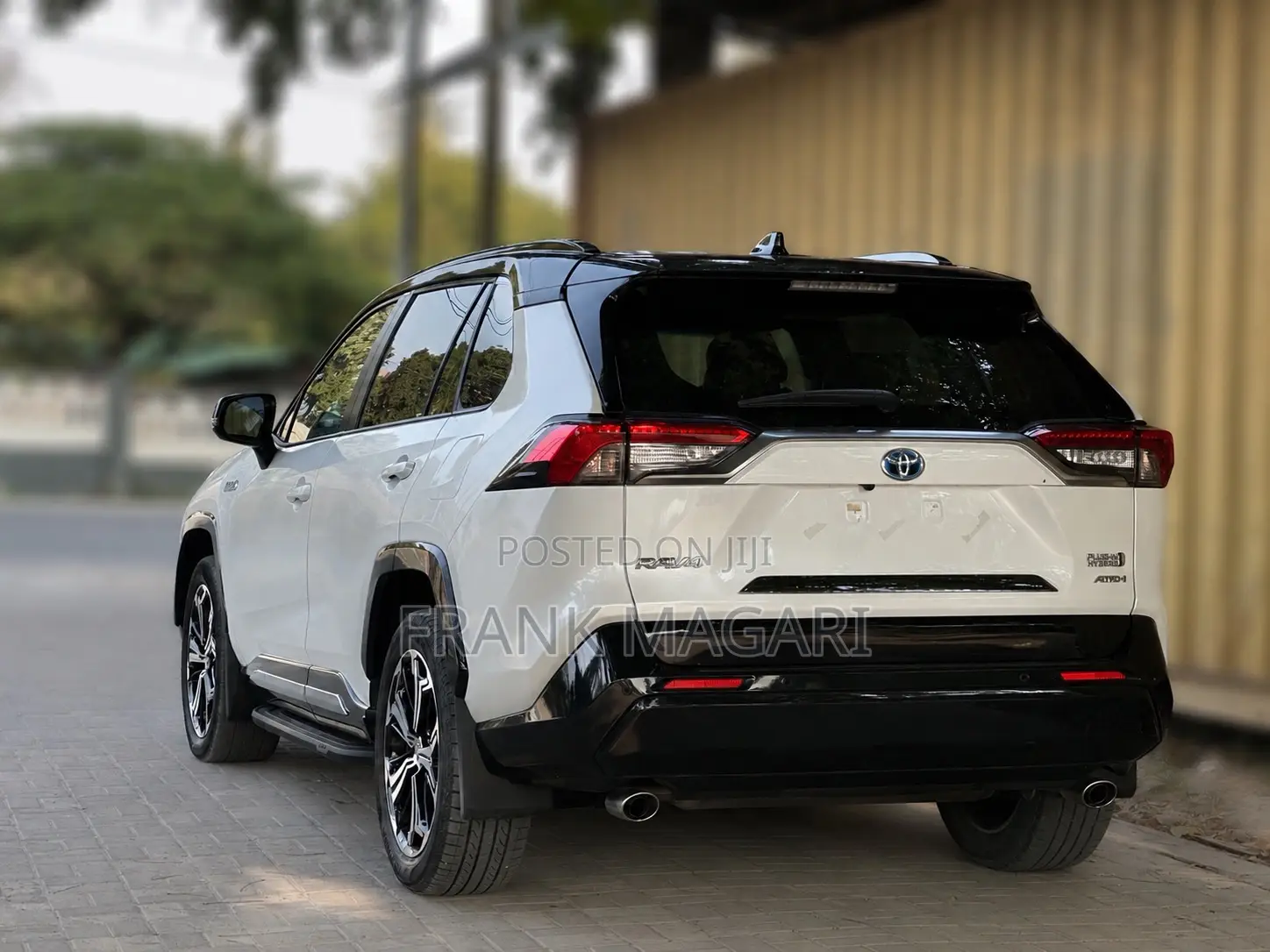 Toyota RAV4 Hybrid 2023 White