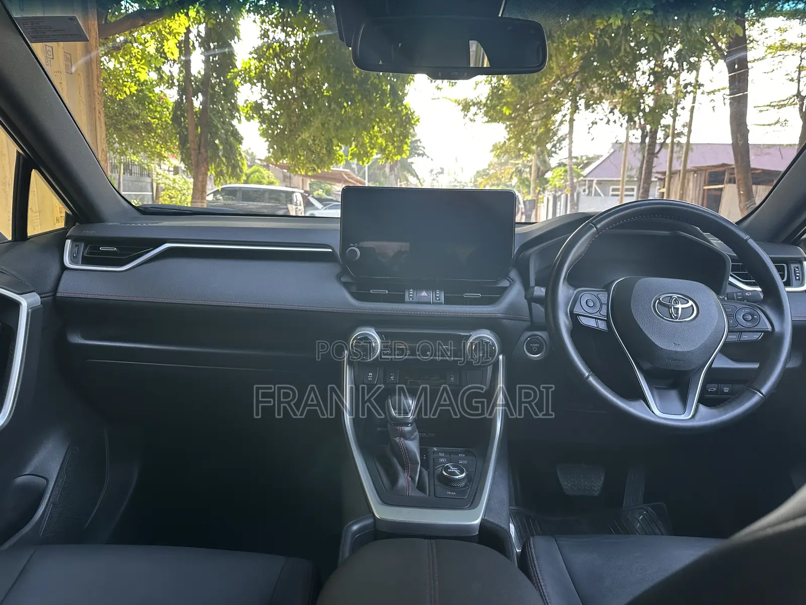 Toyota RAV4 Hybrid 2023 White