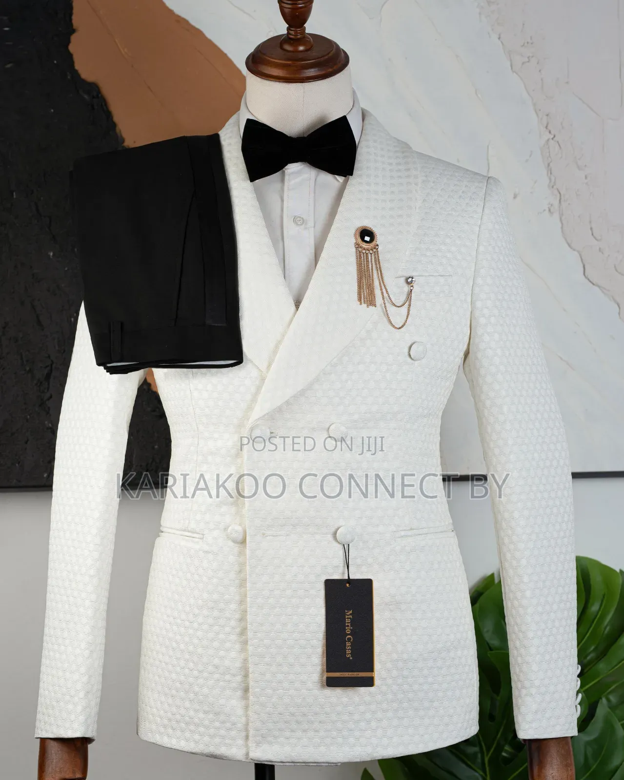 ​Royal Ivory Double-Breasted Tuxedo
