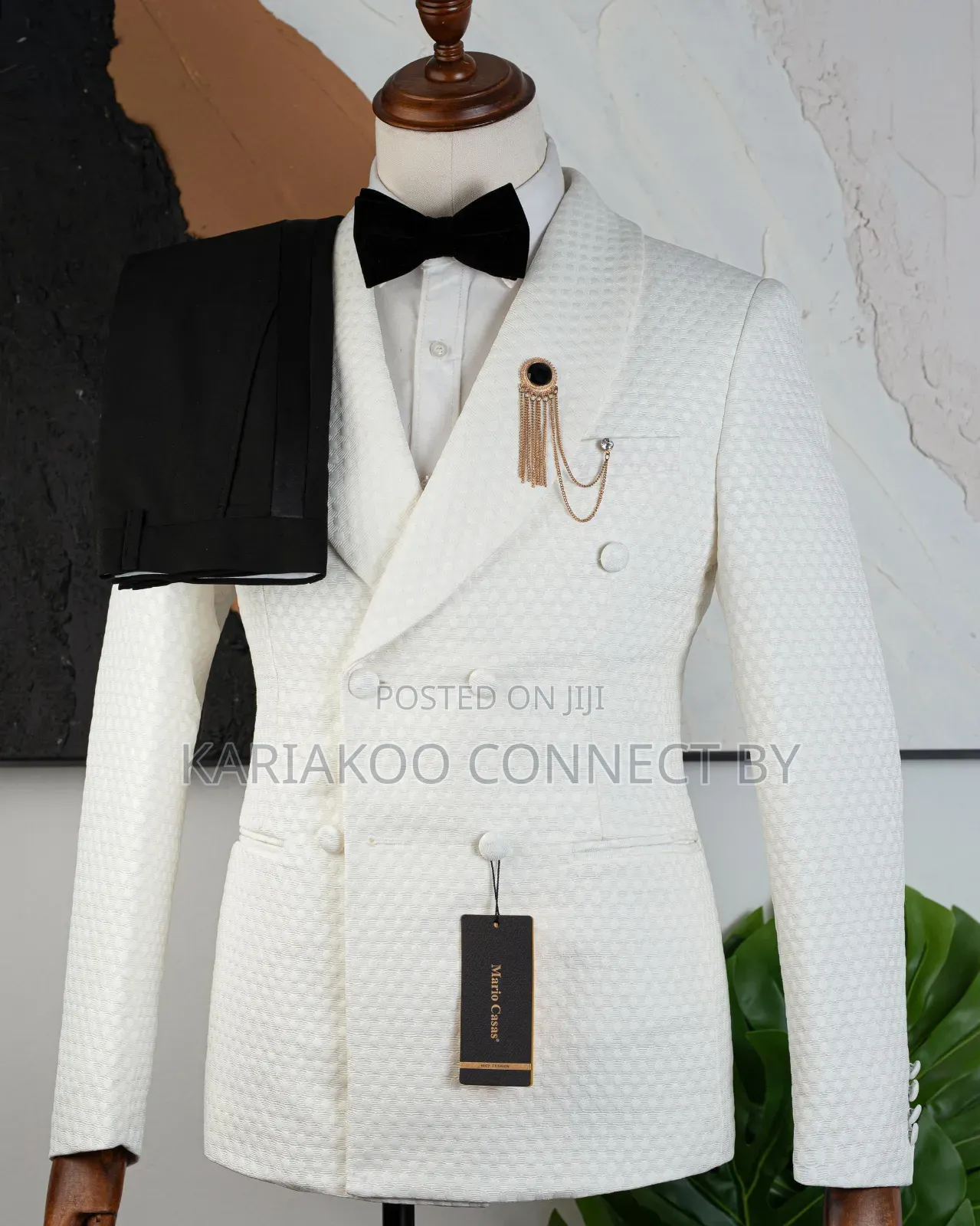 ​Royal Ivory Double-Breasted Tuxedo