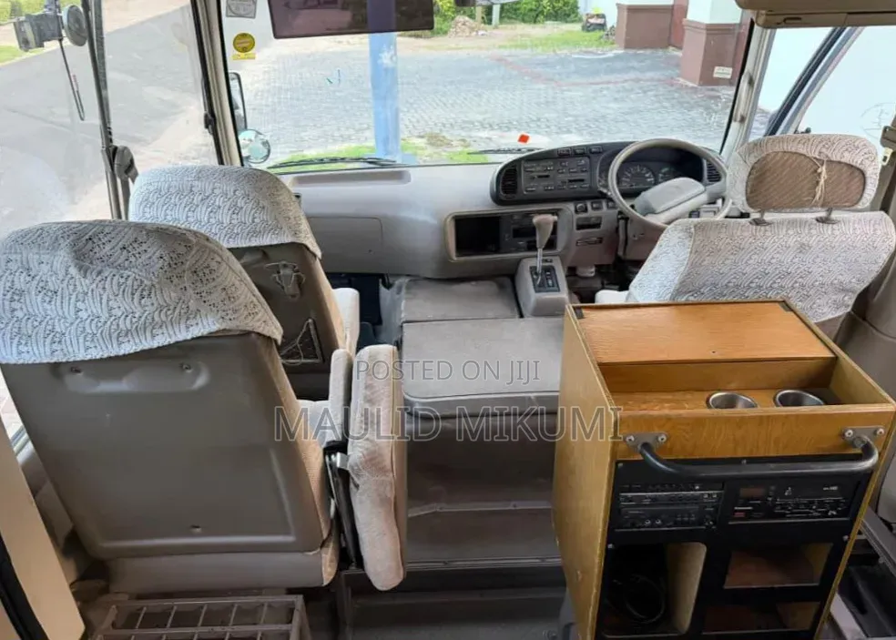 Toyota Coaster 1999