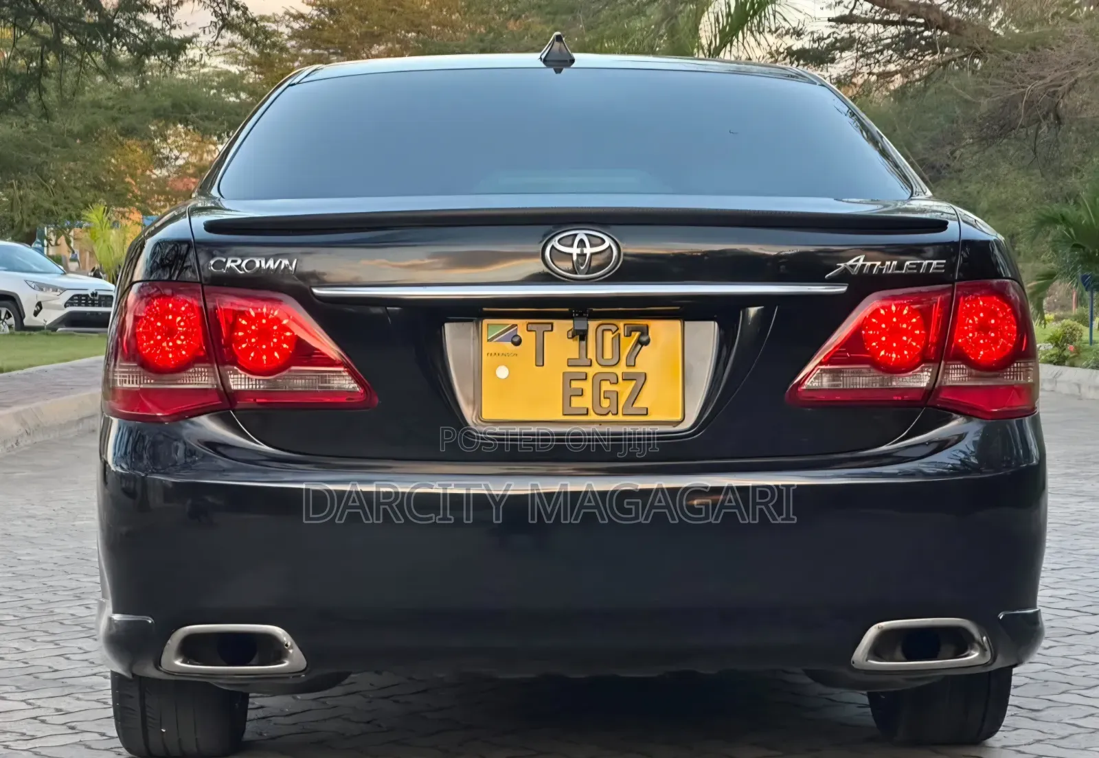 Toyota Crown 2011 Black