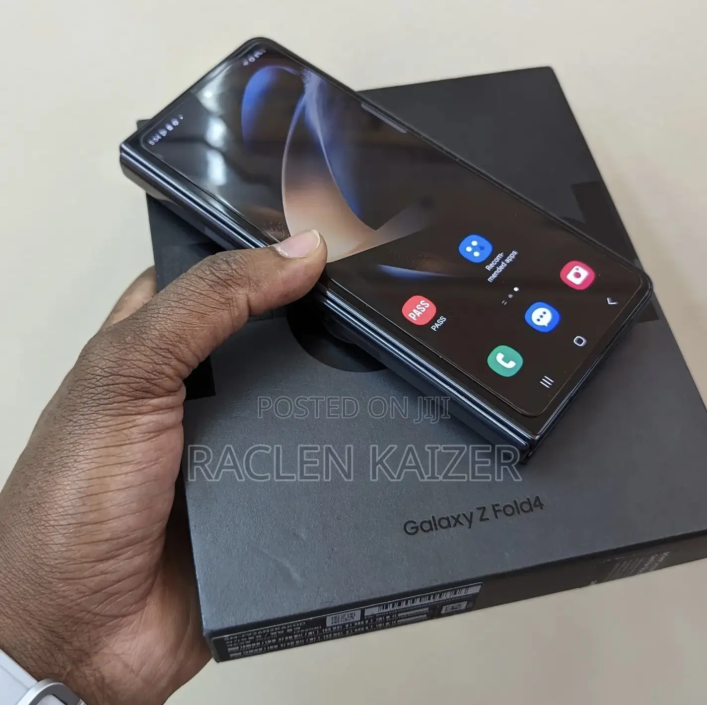 New Samsung Galaxy Z Fold4 256 GB