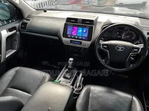 Toyota Land Cruiser Prado 2022 Black