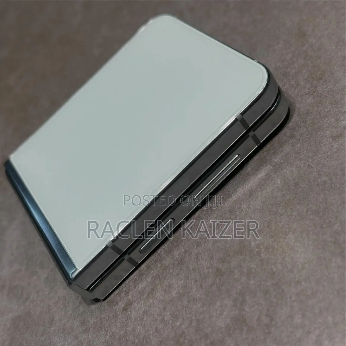 New Samsung Galaxy Z Flip5 256 GB