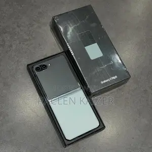 New Samsung Galaxy Z Flip5 256 GB