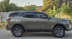 Toyota Fortuner 2.8 D AWD 2021 Green