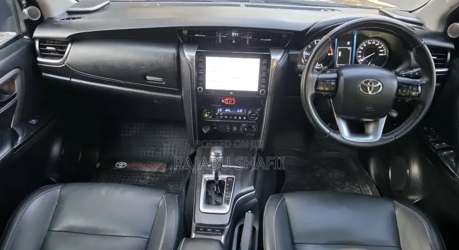 Toyota Fortuner 2.8 D AWD 2021 Green