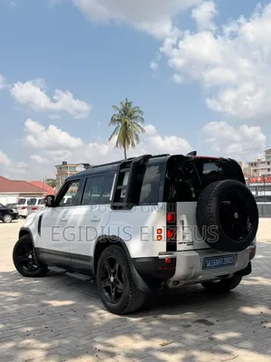 Land Rover Defender 2021 White