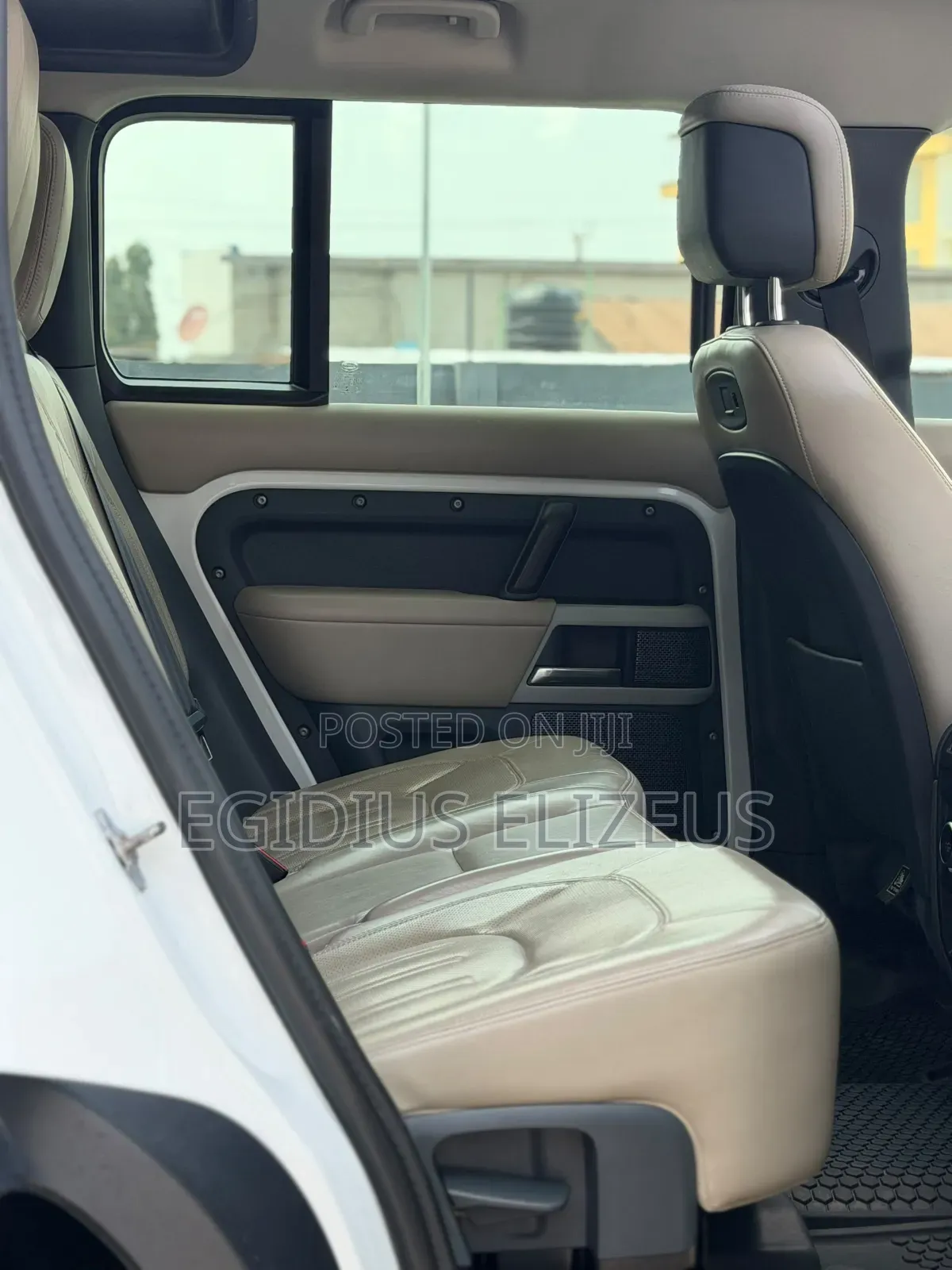 Land Rover Defender 2021 White