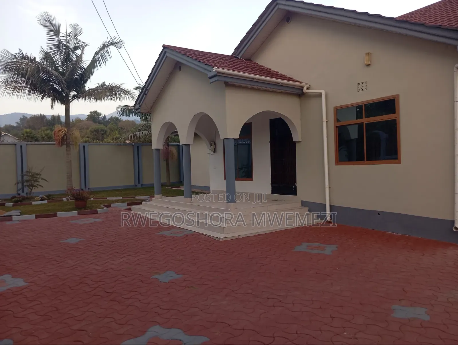3bdrm House in Ngaramtoni Ya Juu, Kiranyi for sale