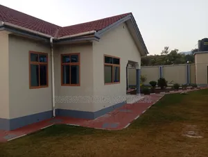 3bdrm House in Ngaramtoni Ya Juu, Kiranyi for sale