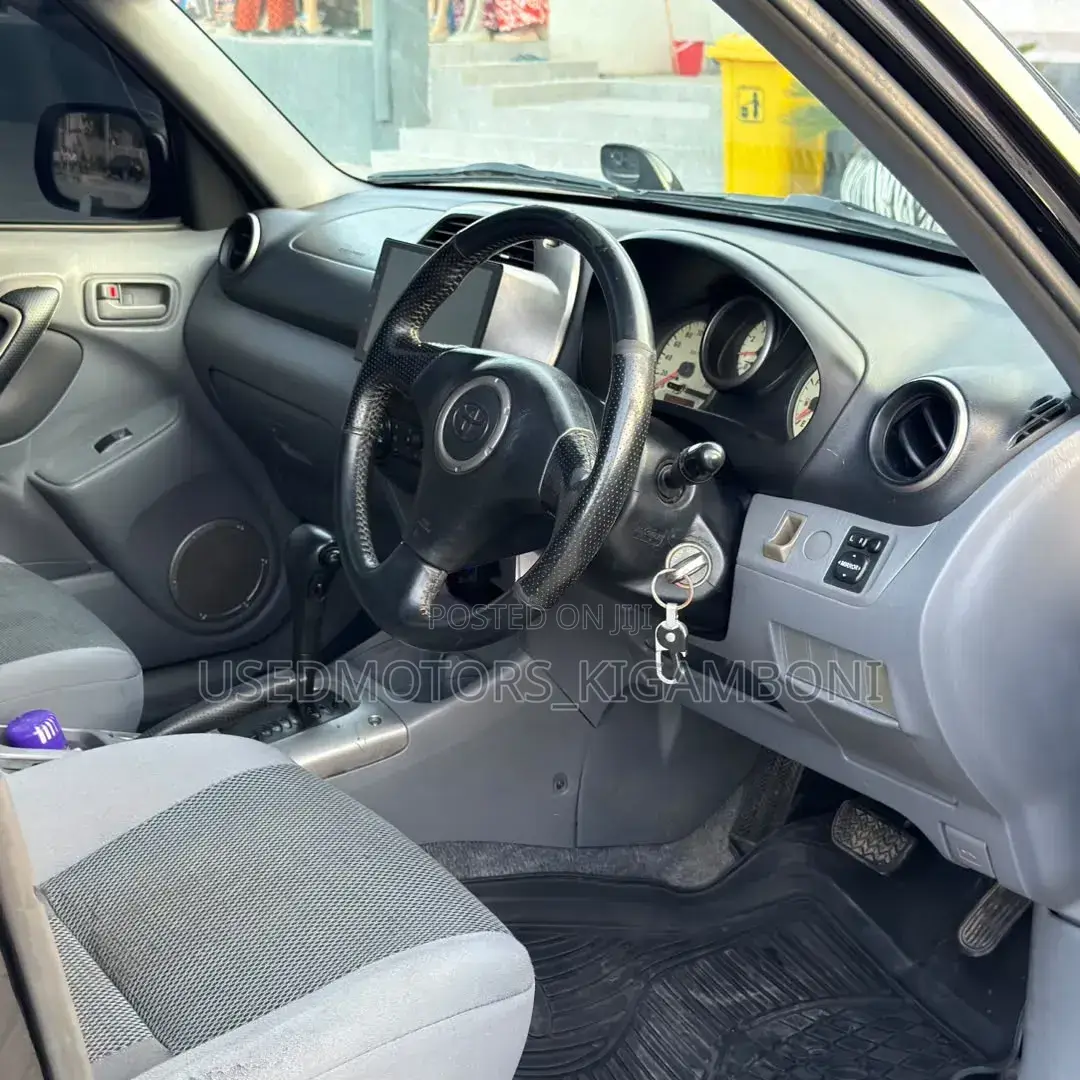 Toyota RAV4 Base FWD 2001 Black
