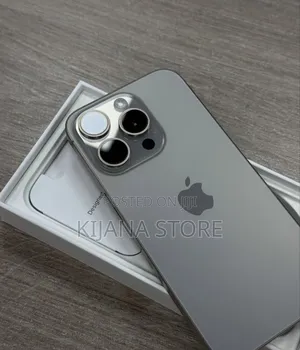 New Apple iPhone 15 Pro Max 256 GB Silver