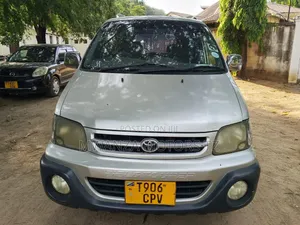Toyota TownAce Noah 2000 Silver