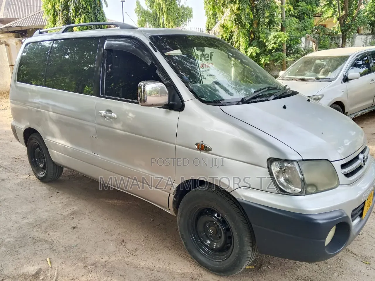 Toyota TownAce Noah 2000 Silver