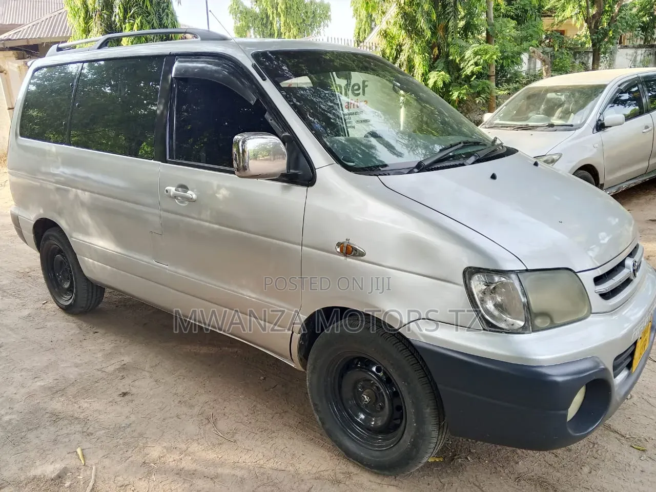 Toyota TownAce Noah 2000 Silver