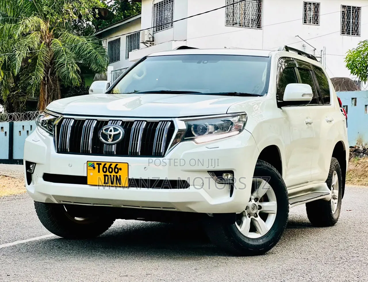 Toyota Land Cruiser Prado 2011 White