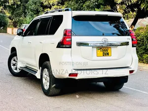 Toyota Land Cruiser Prado 2011 White