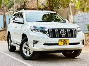 Toyota Land Cruiser Prado 2011 White