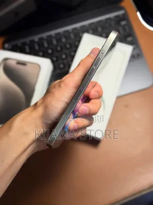 New Apple iPhone 15 Pro Max 256 GB Silver