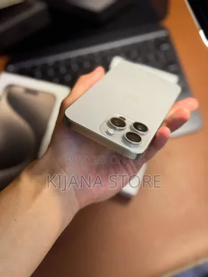 New Apple iPhone 15 Pro Max 256 GB Silver