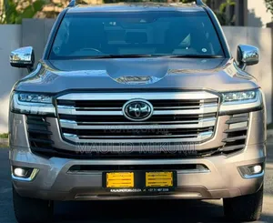 Toyota Land Cruiser 2024 Silver