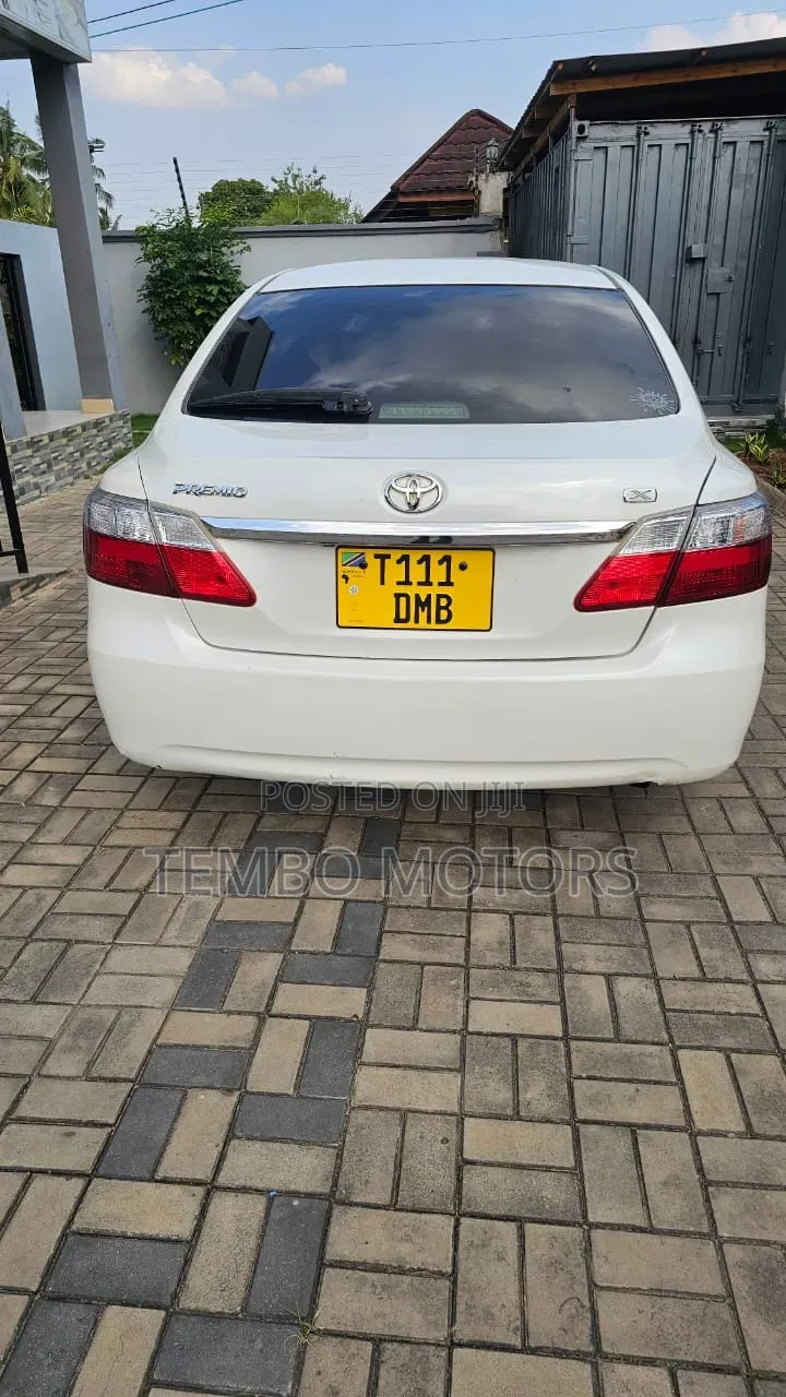 Toyota Premio 2008 White
