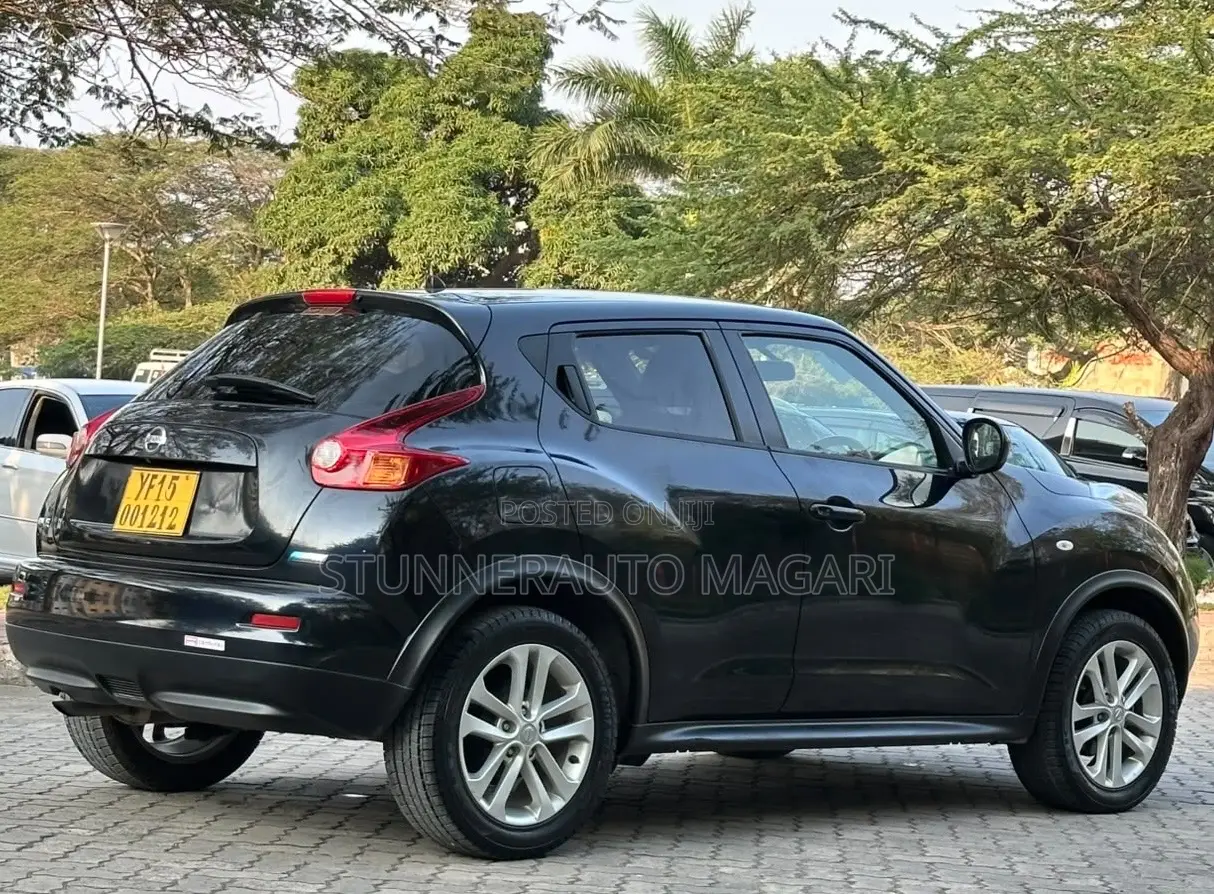 Nissan Juke 2011 Black