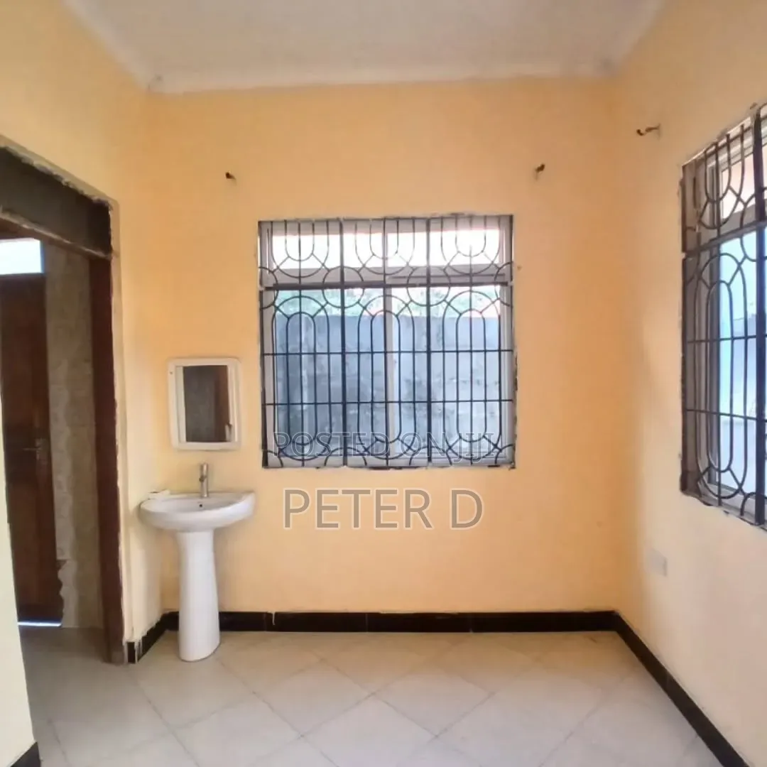 3bdrm House in Kimara for sale