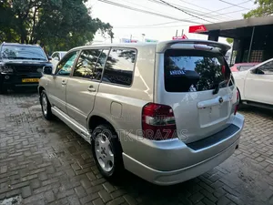 Toyota Kluger 2006 Silver
