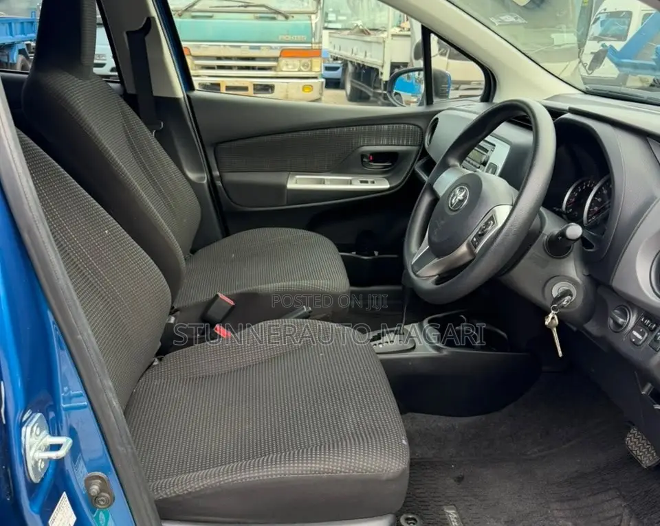 Toyota Vitz 2014 Blue