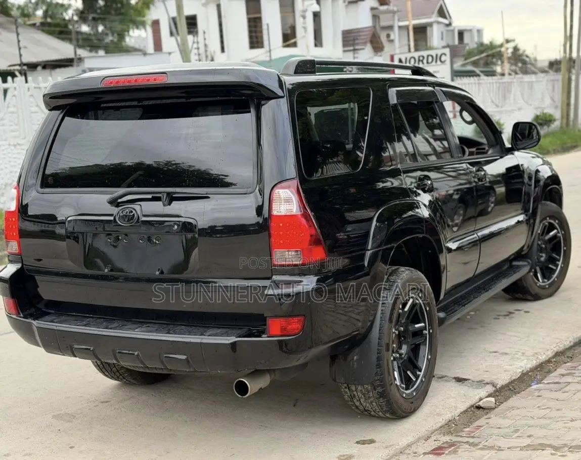 Toyota Hilux Surf 2008 Black