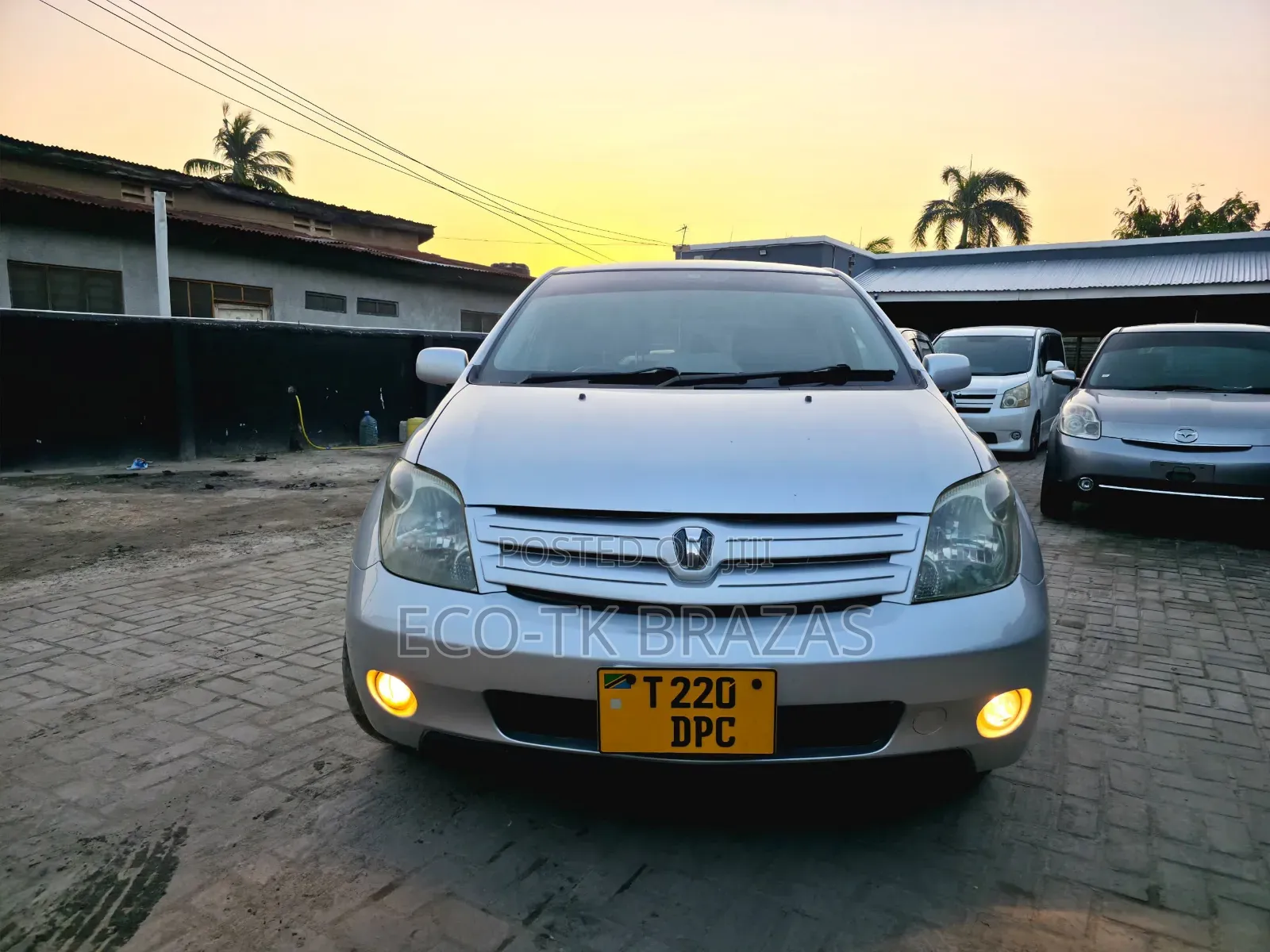 Toyota IST 2005 Silver