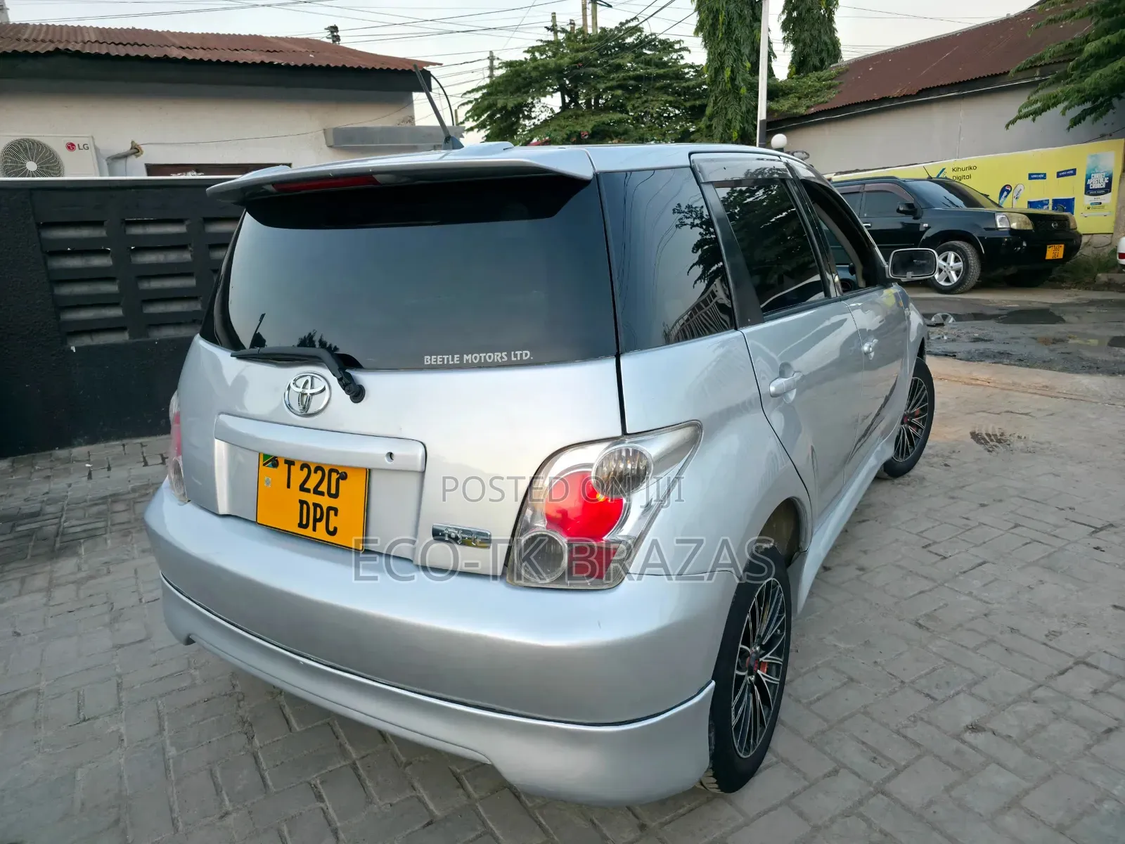 Toyota IST 2005 Silver