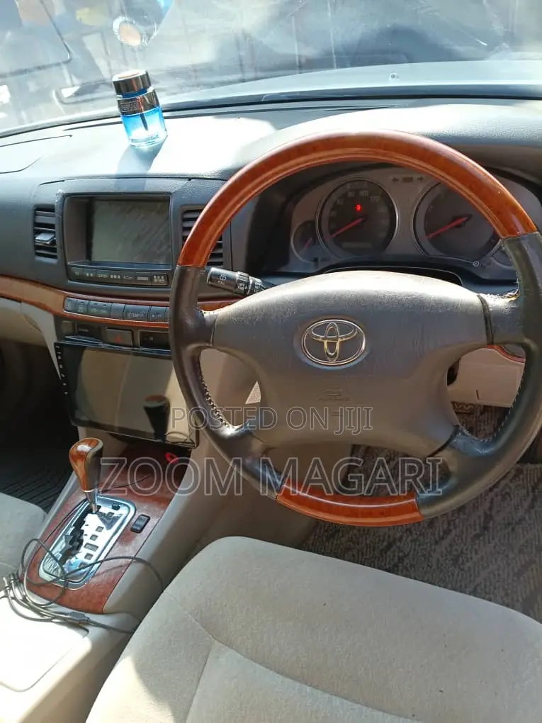 Toyota Mark II 2003 Silver