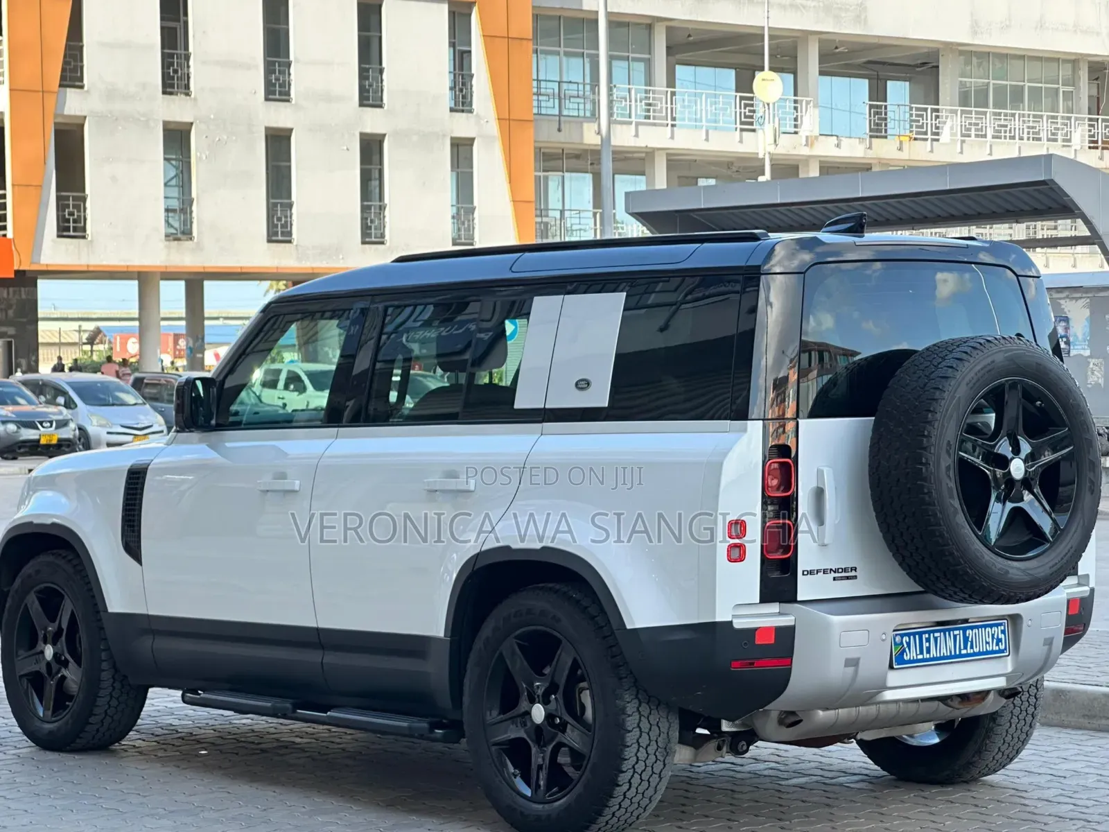 Land Rover Defender 2021 White