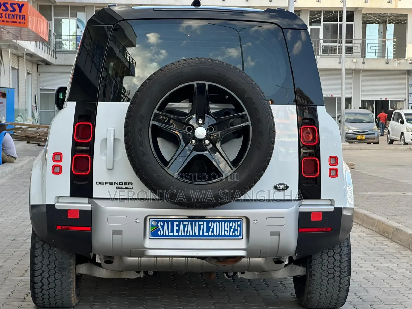 Land Rover Defender 2021 White
