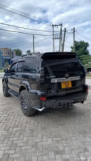 Toyota Land Cruiser 2006 Black