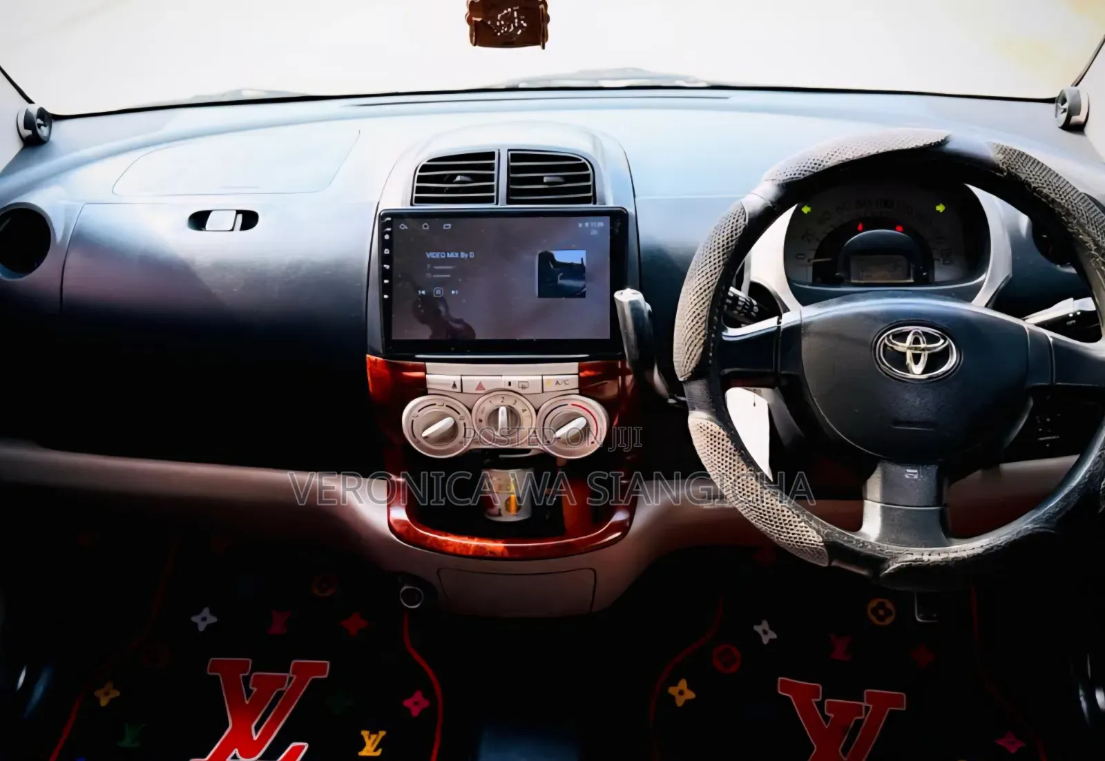 Toyota Passo 2004 Silver