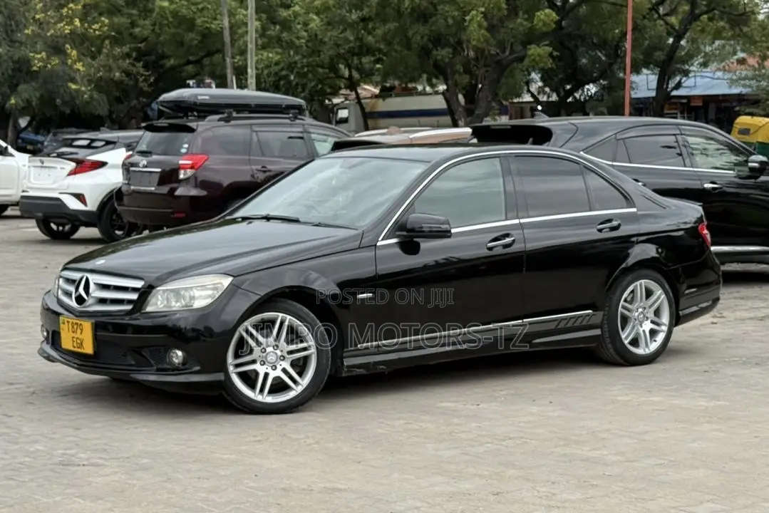 Mercedes-Benz C-Class 2010 Black